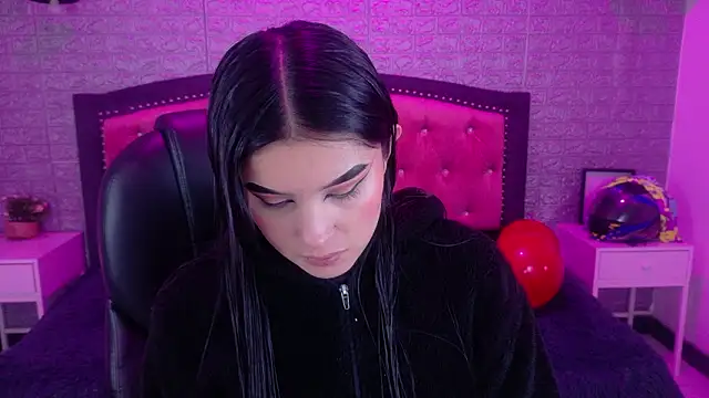 Natalie loffreda online show from February 24, 2026, 3:04 am