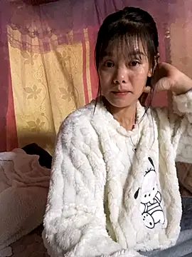 Snapshot of PhanHaa chatting on December 5, 2025, 2:53 am PhanHaa online show from December 5, 2025, 2:53 am