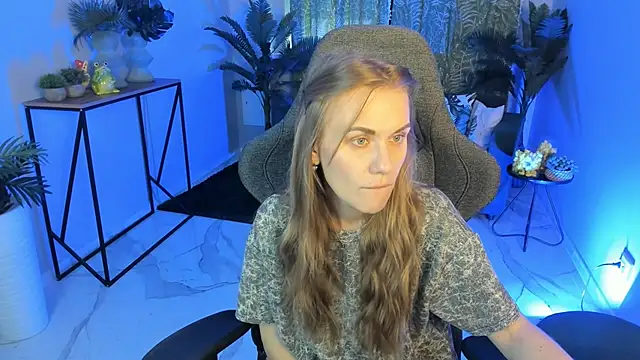 VanessaMates online show from October 29, 2025, 5:42 am