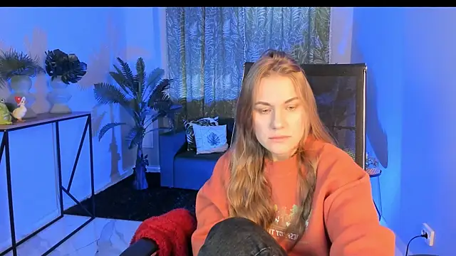 VanessaMates online show from November 10, 2025, 5:50 am