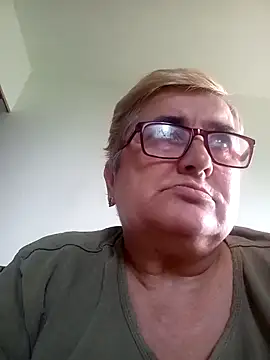 Snapshot of Sonya51561 chatting on September 17, 2025, 1:02 pm Sonya51561 online show from September 17, 2025, 1:02 pm