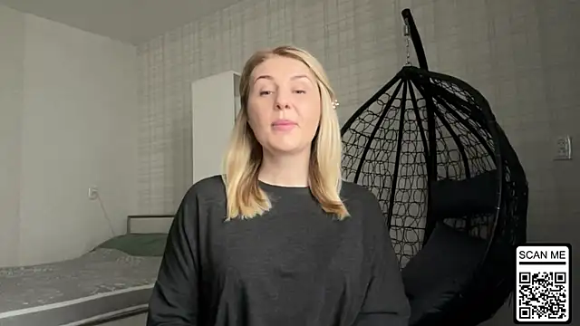 Blondie xoxoxo online show from March 31, 2026, 8:37 am