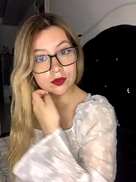 Snapshot of Blair_Bunnyy chatting on October 29, 2025, 7:21 am Blair Bunnyy online show from October 29, 2025, 7:21 am