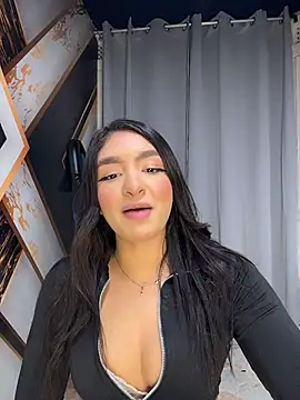 Snapshot of jenn_fit chatting on February 6, 2026, 4:39 am jenn fit online show from February 6, 2026, 4:39 am