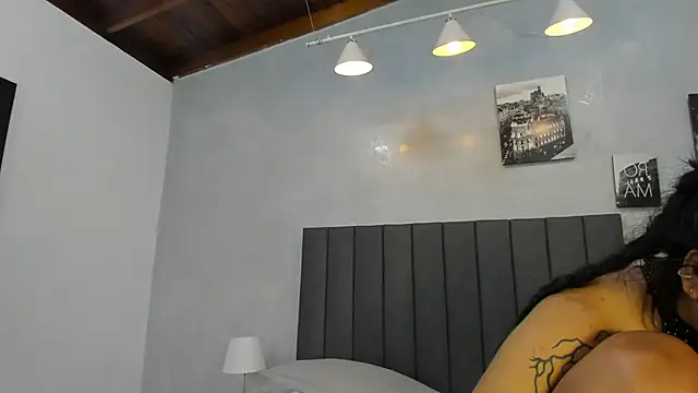 violet and myers online show from September 26, 2025, 11:42 pm