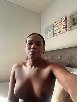 Ashleyroberst online show from July 2, 2026, 1:39 pm
