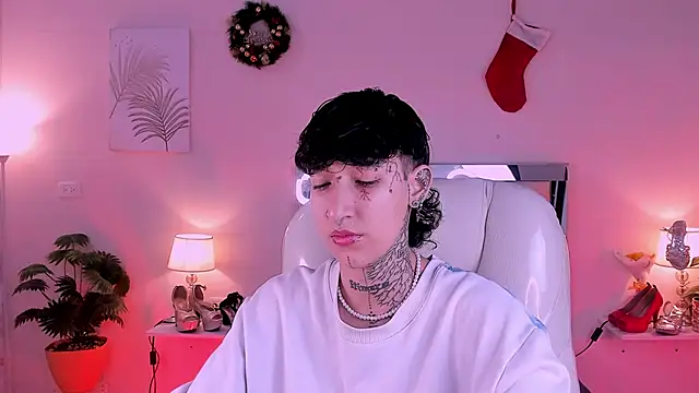 Luci Rose online show from January 16, 2026, 2:37 am