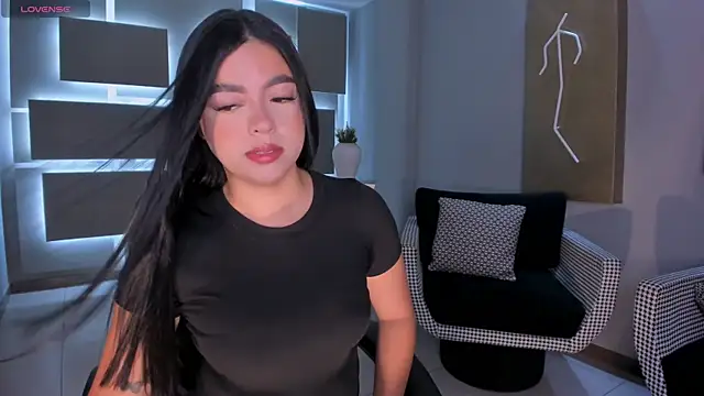 NataliaGaret online show from April 9, 2026, 9:58 am