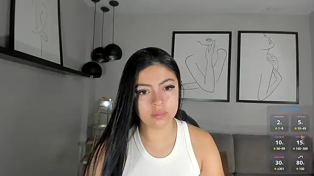 NataliaGaret online show from May 24, 2026, 11:04 am
