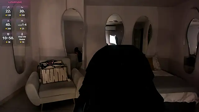 Snapshot of MilaColeman chatting on October 24, 2025, 2:08 am MilaColeman online show from October 24, 2025, 2:08 am