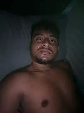 Argenis-elmacho online show from September 19, 2025, 5:42 am