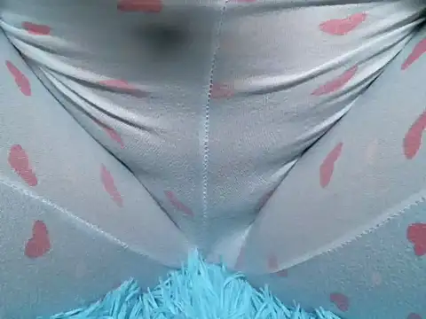 Snapshot of Darkplay_extreme chatting on October 31, 2025, 12:33 am Darkplay extreme online show from October 31, 2025, 12:33 am