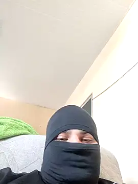 caruso01 online show from November 12, 2025, 3:23 pm