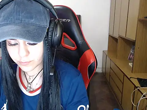 bluegoddessstoned online show from September 18, 2025, 2:35 am