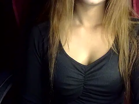 heartless Queen online show from November 12, 2025, 5:19 am