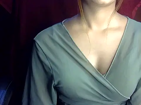 Snapshot of heartless_Queen chatting on February 22, 2026, 5:19 am heartless Queen online show from February 22, 2026, 5:19 am