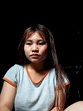 Snapshot of EllyBaby20 chatting on May 4, 2026, 11:56 pm EllyBaby20 online show from May 4, 2026, 11:56 pm