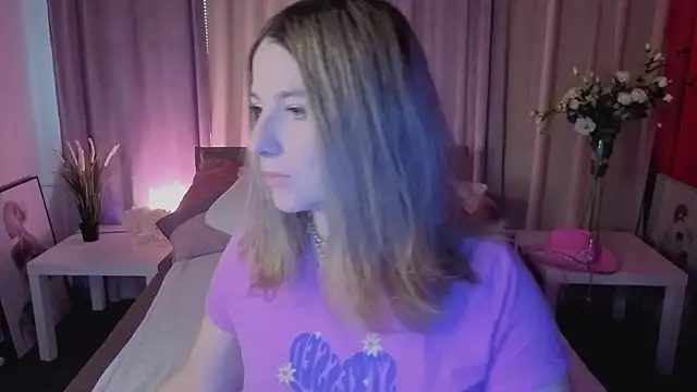 evafolver online show from October 11, 2025, 6:12 am