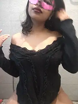 Snapshot of Minu_Cam chatting on July 13, 2026, 10:29 am Minu Cam online show from July 13, 2026, 10:29 am