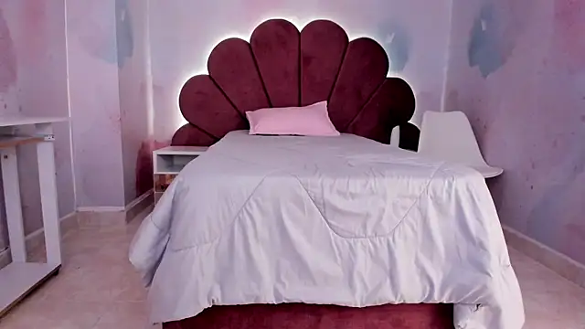 anna2809 online show from March 28, 2026, 4:28 pm