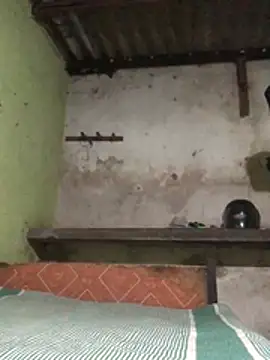 kavi1q1 online show from March 18, 2026, 2:42 pm