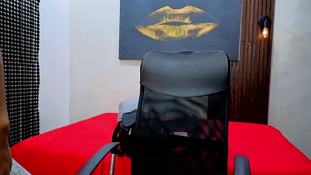 DylanGuss online show from September 23, 2025, 11:35 am