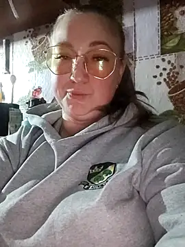 Kiss Eva online show from January 14, 2026, 5:51 pm