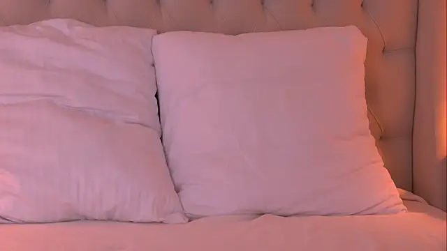 AshleyEvance online show from March 23, 2026, 6:39 am