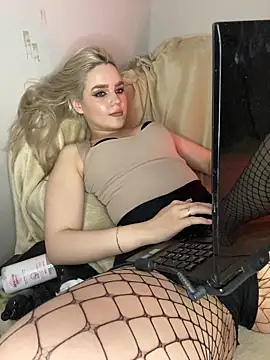 April Purr online show from April 1, 2026, 1:41 pm