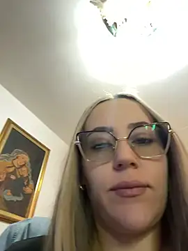 Snapshot of CurvyLust_x chatting on June 25, 2026, 1:04 pm CurvyLust x online show from June 25, 2026, 1:04 pm