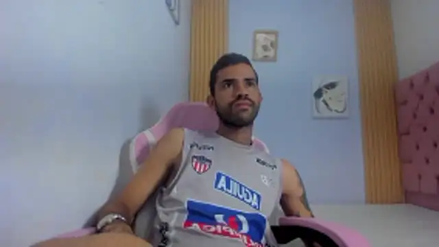 adri sexboy229 online show from October 23, 2025, 7:29 am