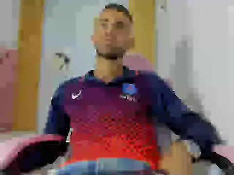 adri sexboy229 online show from October 30, 2025, 7:43 am