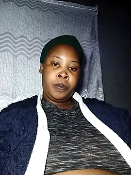 Snapshot of OCEANSQUITERXXX chatting on October 23, 2025, 6:13 am OCEANSQUITERXXX online show from October 23, 2025, 6:13 am