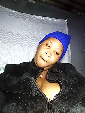 Snapshot of OCEANSQUITERXXX chatting on October 27, 2025, 10:52 am OCEANSQUITERXXX online show from October 27, 2025, 10:52 am