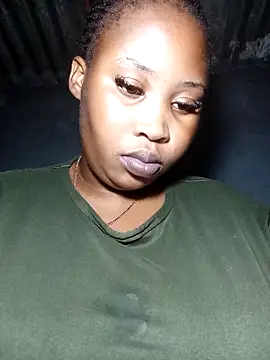 Snapshot of OCEANSQUITERXXX chatting on November 1, 2025, 6:04 am OCEANSQUITERXXX online show from November 1, 2025, 6:04 am