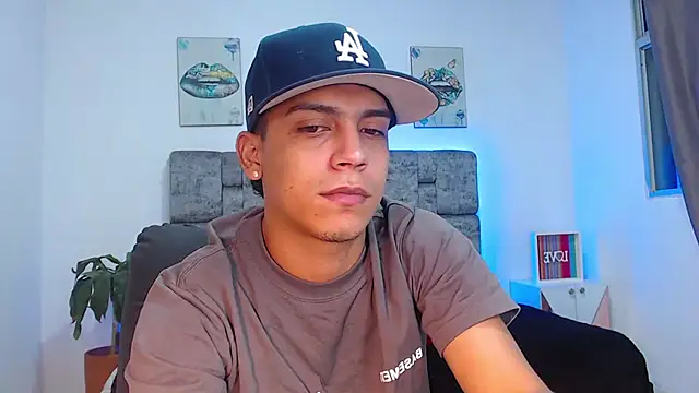 david santos16 online show from September 18, 2025, 1:18 am