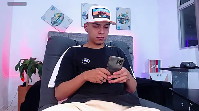 david santos16 online show from November 2, 2025, 1:08 am