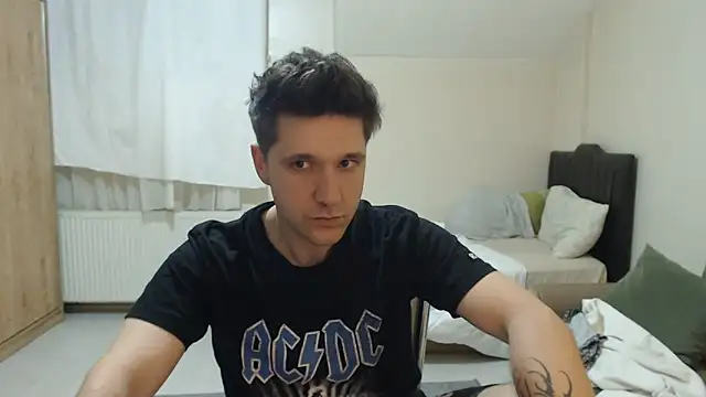 2handsomemann online show from May 30, 2026, 9:56 pm