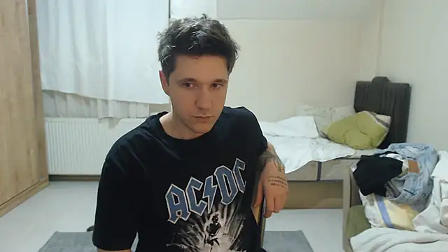 2handsomemann online show from June 9, 2026, 9:04 pm