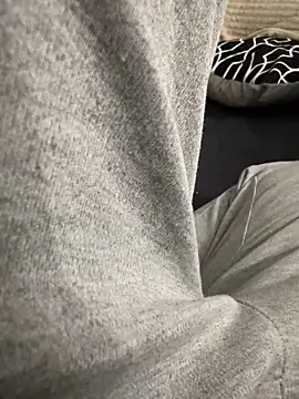 Snapshot of paleron34 chatting on February 20, 2026, 10:32 pm paleron34 online show from February 20, 2026, 10:32 pm