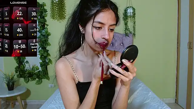 miiss alyssa online show from November 13, 2025, 9:58 pm