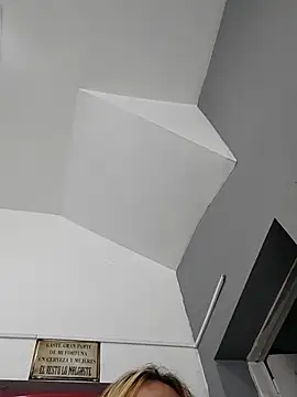 Snapshot of ayebran chatting on October 11, 2025, 5:55 pm ayebran online show from October 11, 2025, 5:55 pm