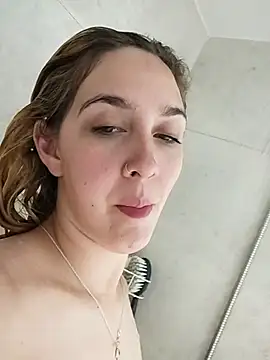 Snapshot of ayebran chatting on October 14, 2025, 4:19 pm ayebran online show from October 14, 2025, 4:19 pm