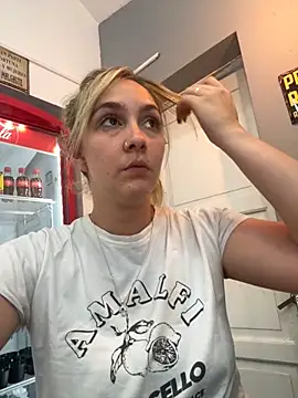 Snapshot of ayebran chatting on November 27, 2025, 7:16 pm ayebran online show from November 27, 2025, 7:16 pm