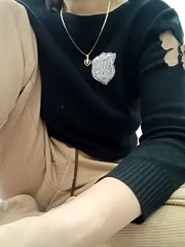 Buny vera online show from December 23, 2025, 1:03 am