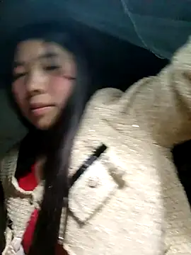 quynhkoolbae online show from November 29, 2025, 12:30 pm