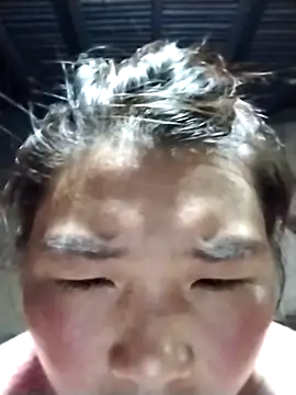 quynhkoolbae online show from March 18, 2026, 1:25 pm