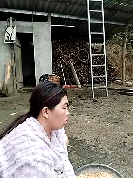 quynhkoolbae online show from March 21, 2026, 11:30 pm