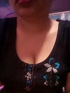 TINASONI online show from September 27, 2025, 1:21 am