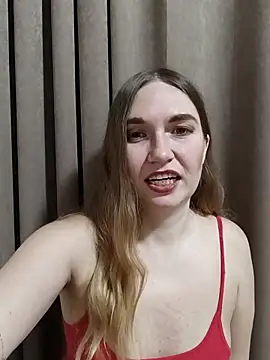 KisaVixen online show from February 13, 2026, 8:05 pm